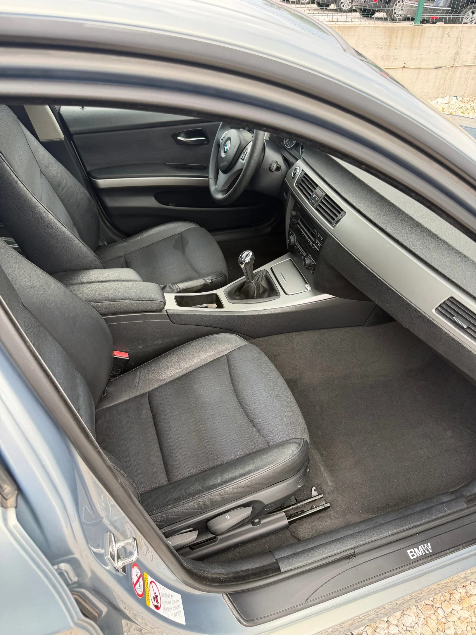 BMW 320 2.0D, снимка 10 - Автомобили и джипове - 55060527