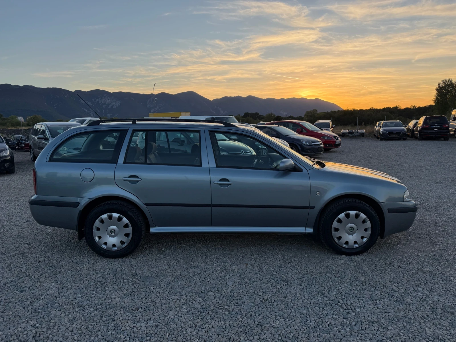 Skoda Octavia 1.9TDI-90PS, снимка 4 - Автомобили и джипове - 55954921