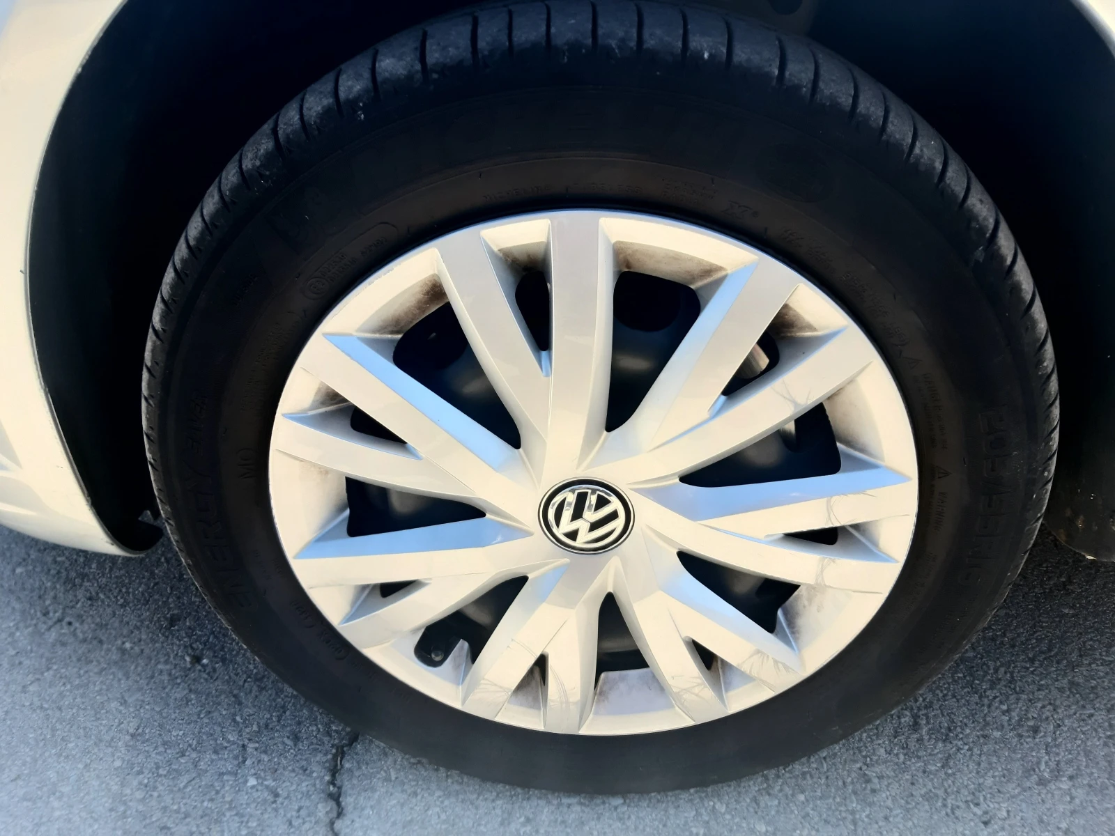 VW Touran 1.4 TSI ECOFUEL, снимка 14 - Автомобили и джипове - 55979435