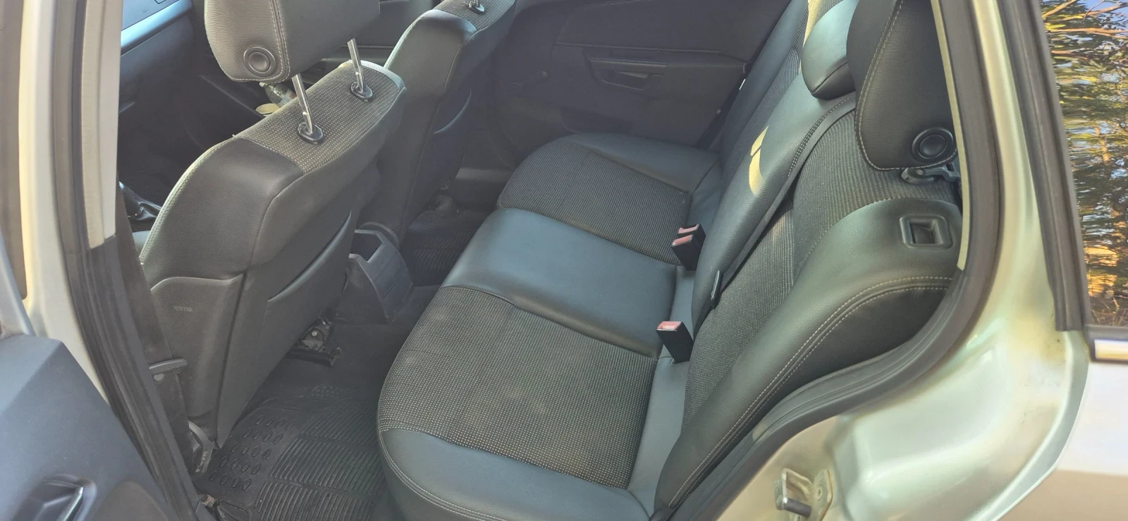 Opel Astra, снимка 5 - Автомобили и джипове - 56013323