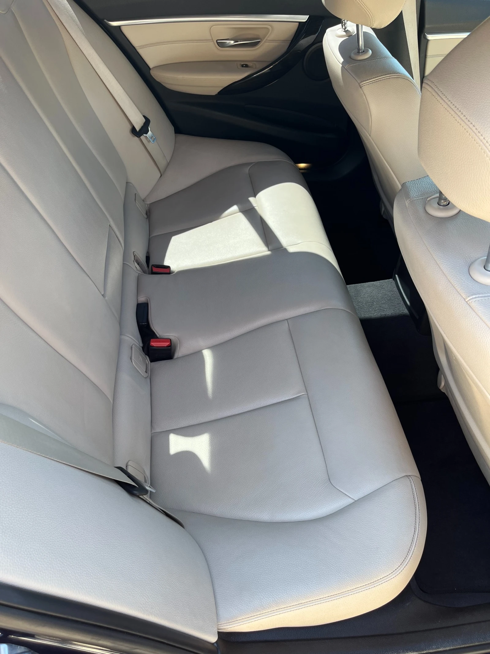 BMW 330 Всичко платено + Каско, снимка 9 - Автомобили и джипове - 56124423
