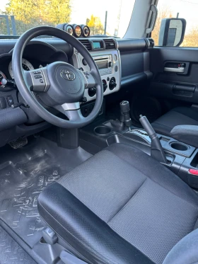 Toyota Fj cruiser - 26900 € / 52611.83 лв. - 64944386 9