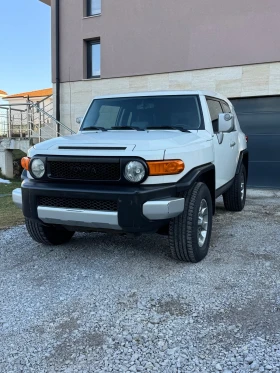 Toyota Fj cruiser - 26900 € / 52611.83 лв. - 64944386 2