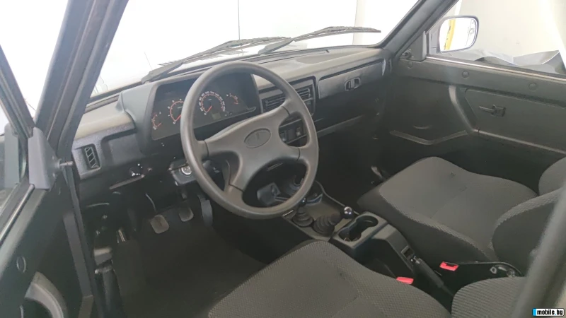 Lada Niva 1.7, снимка 3 - Автомобили и джипове - 48362485