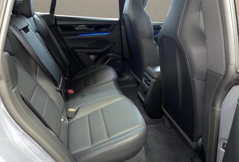 Porsche Macan 4S MATRIX PANO BOSE 360 CAMERA, снимка 16 - Автомобили и джипове - 51508676