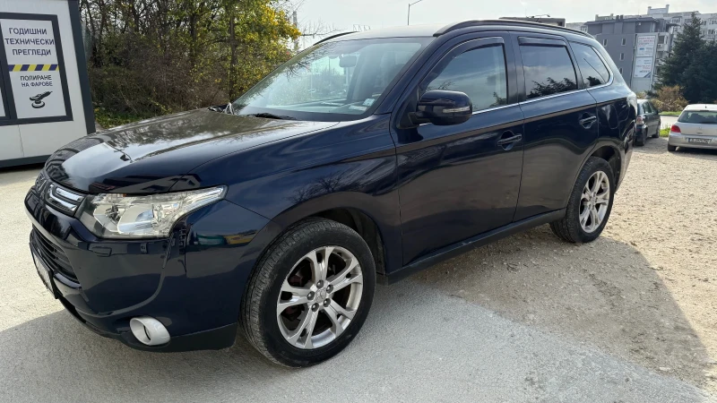 Mitsubishi Outlander 3, снимка 12 - Автомобили и джипове - 52512616