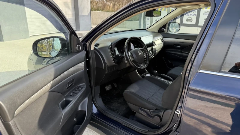 Mitsubishi Outlander 3, снимка 6 - Автомобили и джипове - 52512616