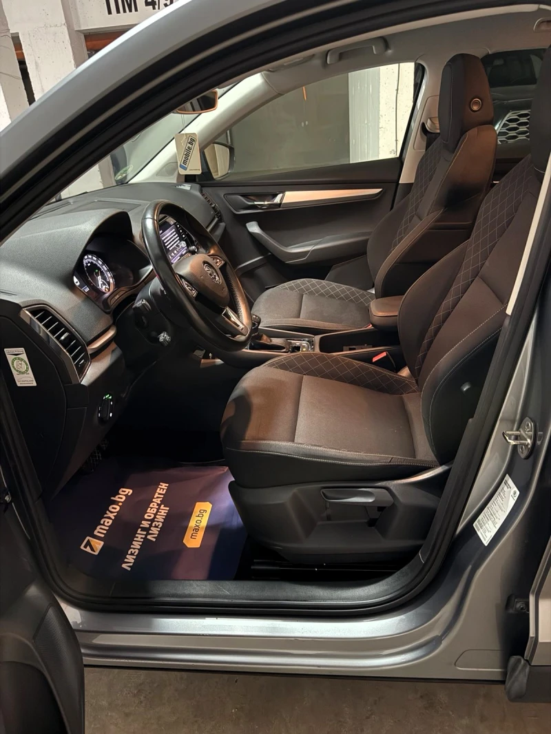 Skoda Karoq Ambition 4x4 150 к.с , Автомат 7ск.Нови Зимни Гуми, снимка 4 - Автомобили и джипове - 52532717