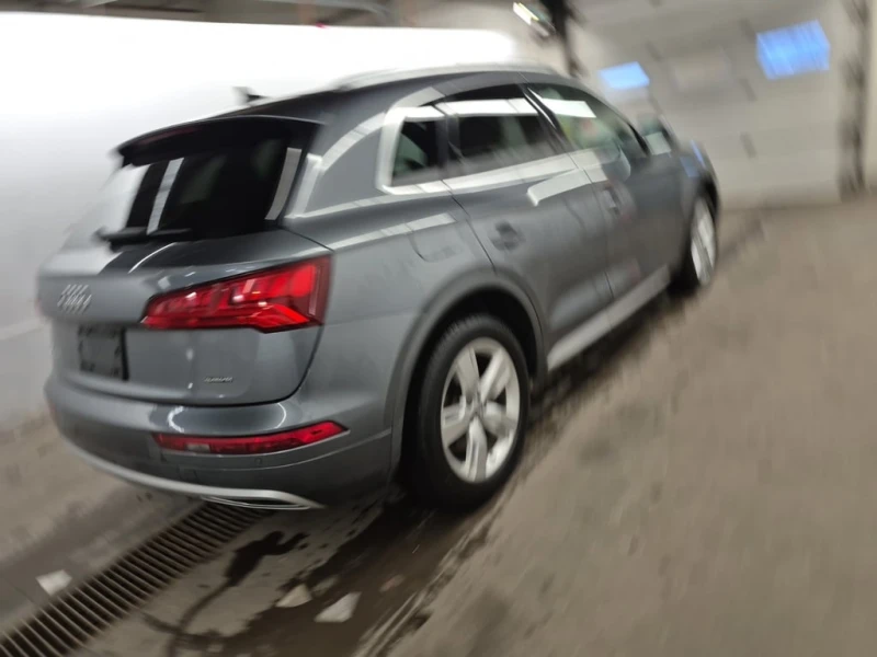 Audi Q5 * TECHNIK * CARFAX * БЕЗ ПЪРВОНАЧАЛНА ВНОСКА, снимка 3 - Автомобили и джипове - 52825817