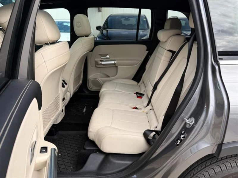 Mercedes-Benz GLB  4Matic* 360* PANO* MBUX* KEYLESS, снимка 15 - Автомобили и джипове - 53163153