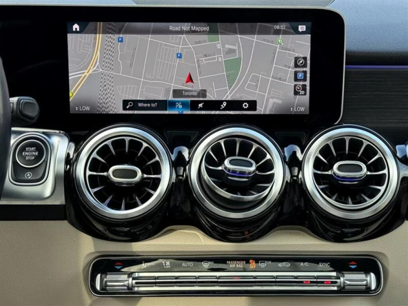 Mercedes-Benz GLB  4Matic* 360* PANO* MBUX* KEYLESS, снимка 13 - Автомобили и джипове - 53163153