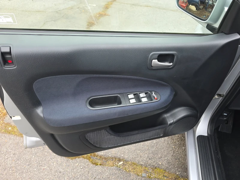 Honda Hr-v 1.6i 122k.c 4x4 UNIKAT ITALIA , снимка 10 - Автомобили и джипове - 53216639