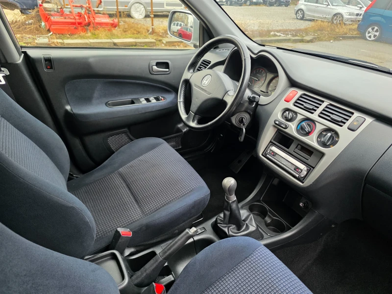 Honda Hr-v 1.6i 122k.c 4x4 UNIKAT ITALIA , снимка 15 - Автомобили и джипове - 53216639