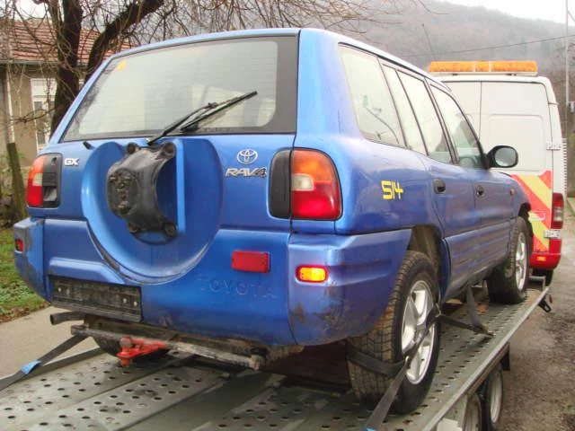 Toyota Rav4 2.0 16V, снимка 3 - Автомобили и джипове - 46834160