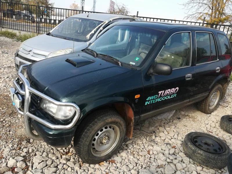 Kia Sportage 2.0tdi, снимка 2 - Автомобили и джипове - 41990381