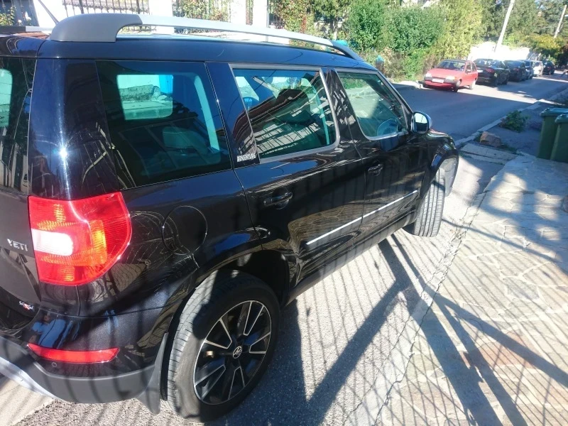 Skoda Yeti ADVENTURE , снимка 4 - Автомобили и джипове - 48041188