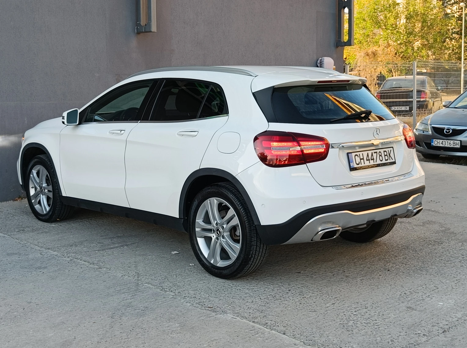 Mercedes-Benz GLA 250 2.0 4MATIC - изображение 6