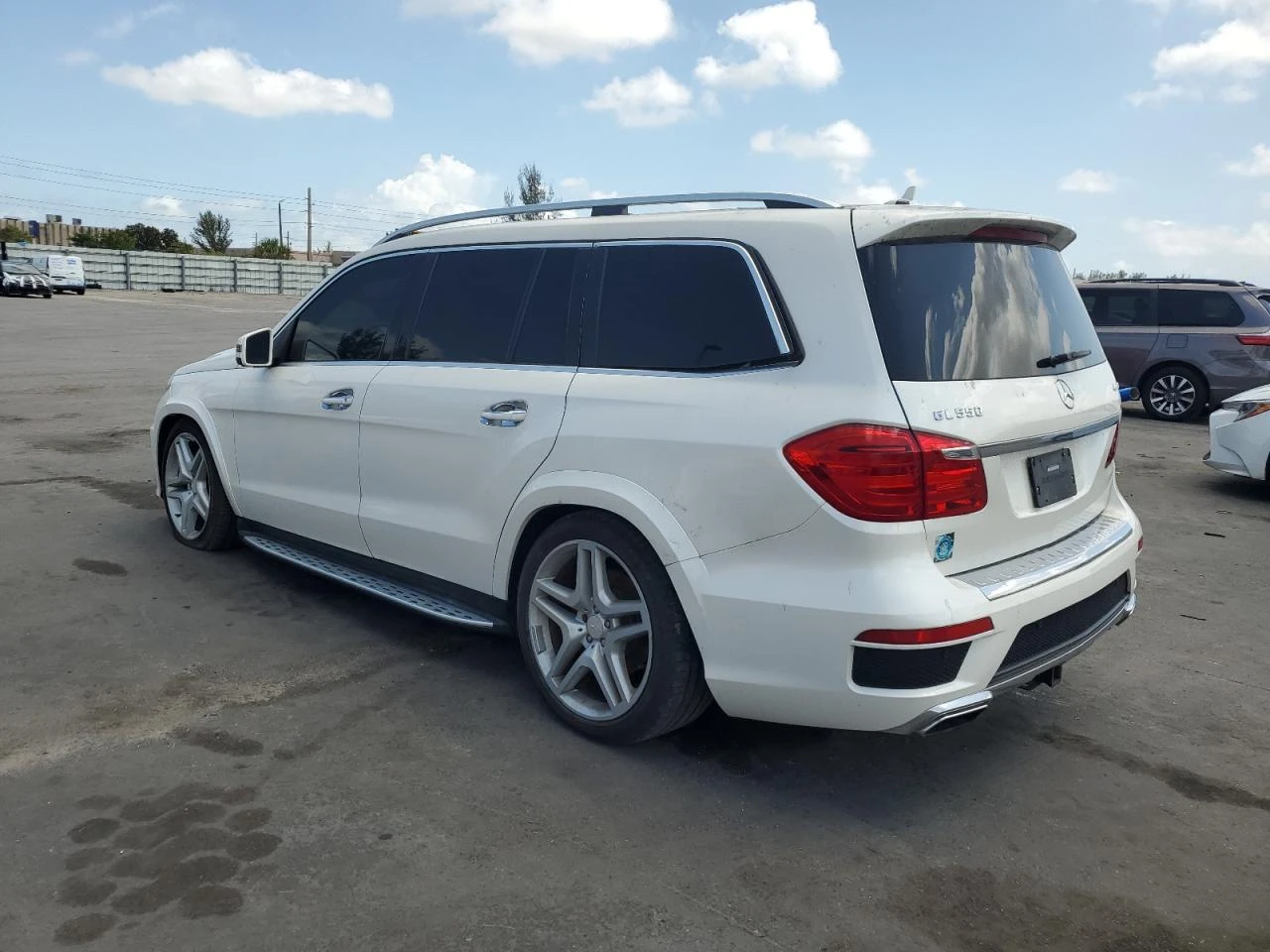 Mercedes-Benz GL 500 AMG-Pack* Обдух* Harman/Kardon* Масаж* DESIGNO*  - изображение 2
