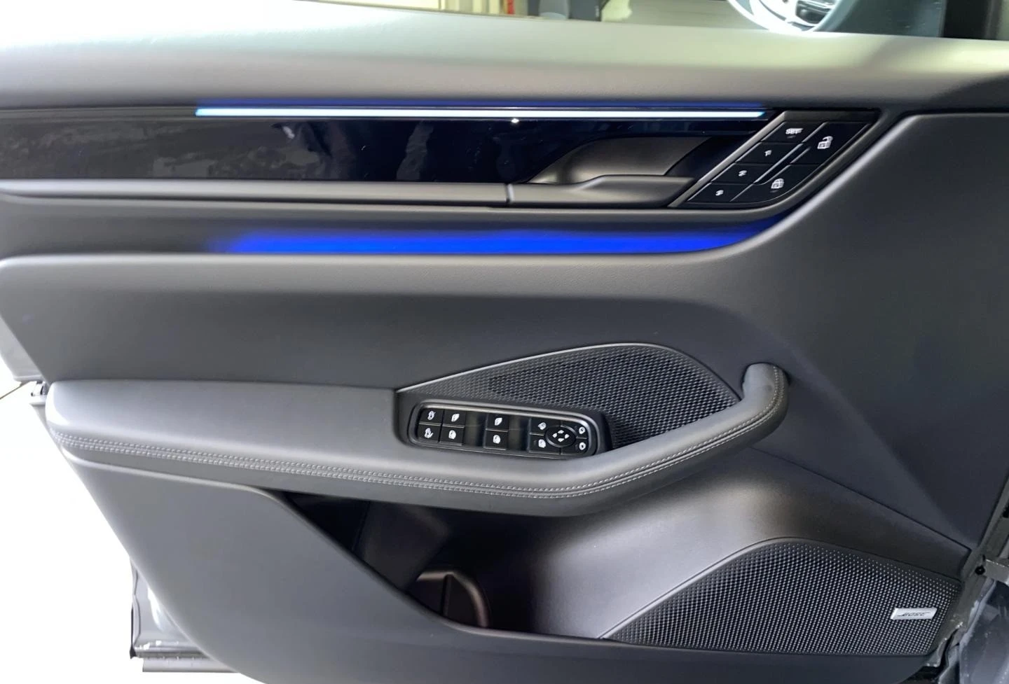 Porsche Macan 4S MATRIX PANO BOSE 360 CAMERA - изображение 7
