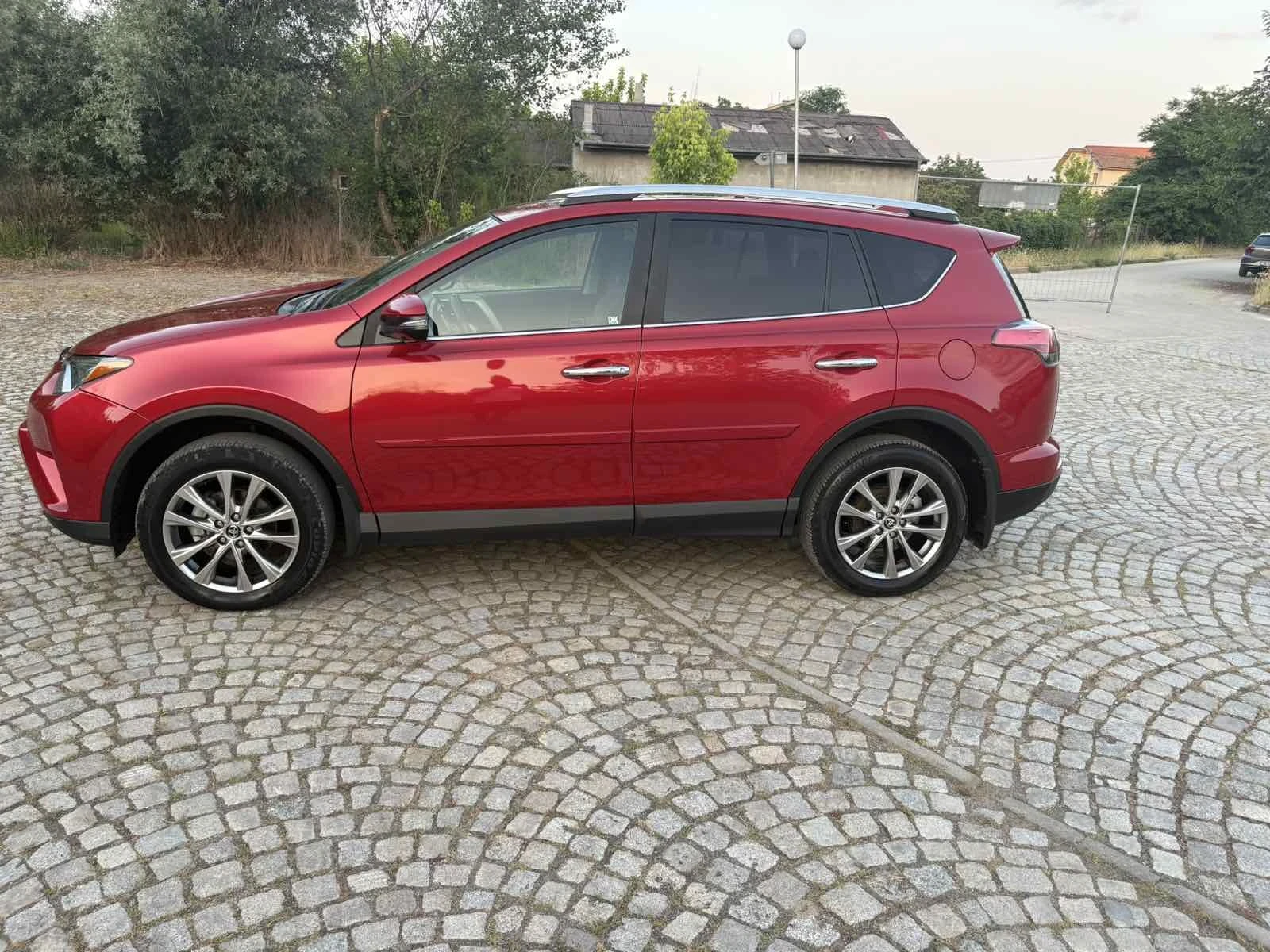 Toyota Rav4 2.5l 4x4 LIMITED EDITION  - изображение 2
