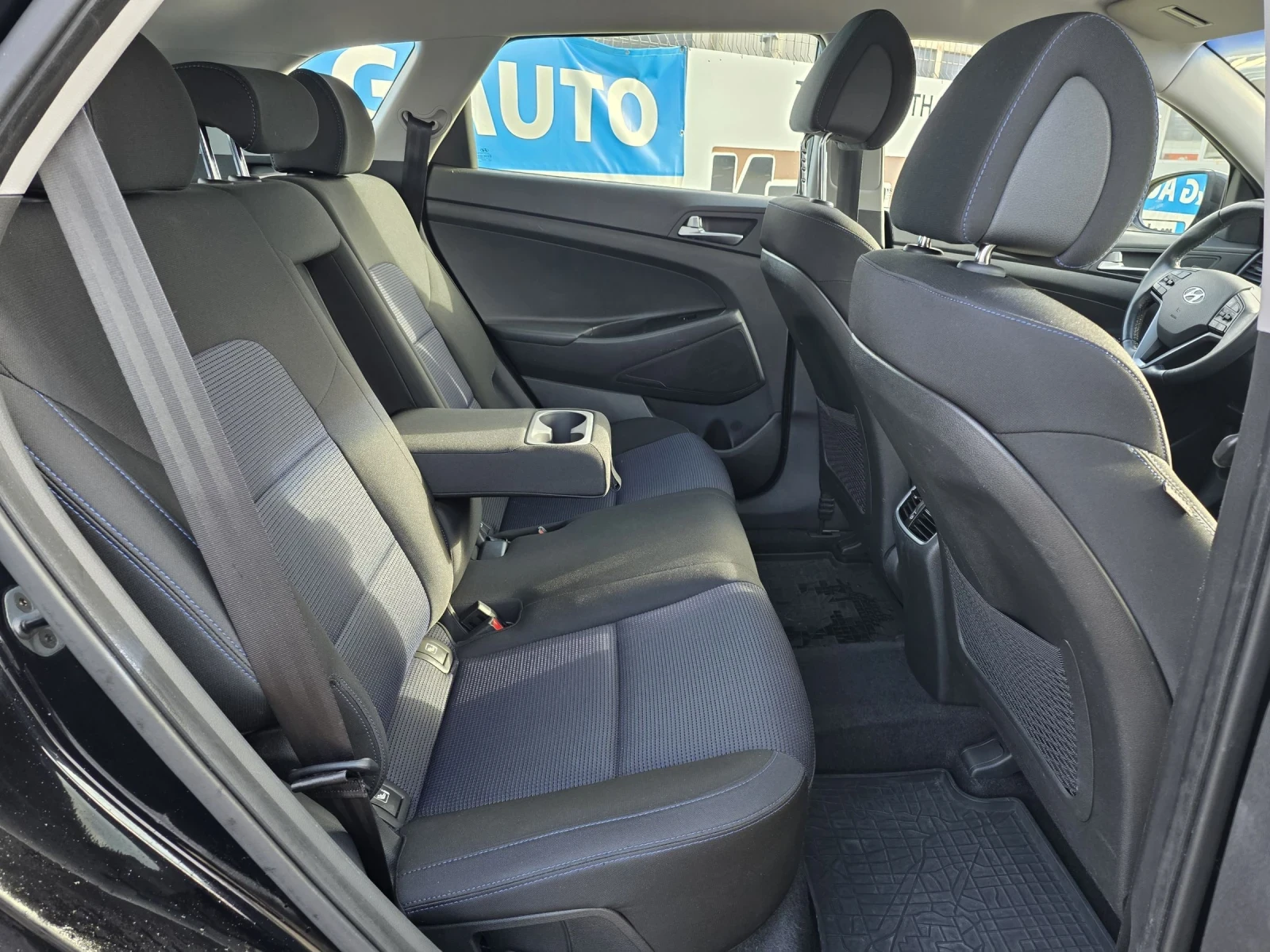 Hyundai Tucson 1.7CRDI AUTOMATIC - изображение 10