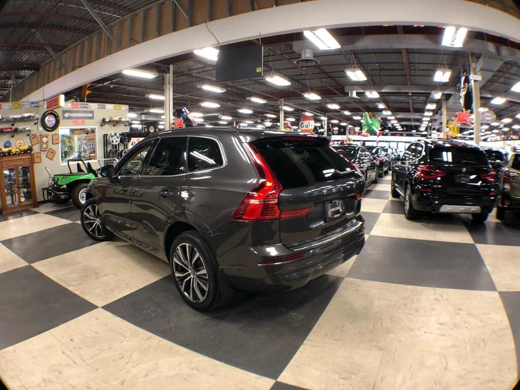 Volvo XC60 MOMENTUM B6 AWD LEATHER PAN - изображение 5