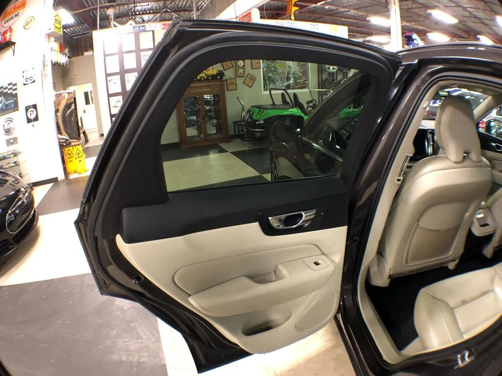 Volvo XC60 MOMENTUM B6 AWD LEATHER PAN | Mobile.bg � ����������� 14