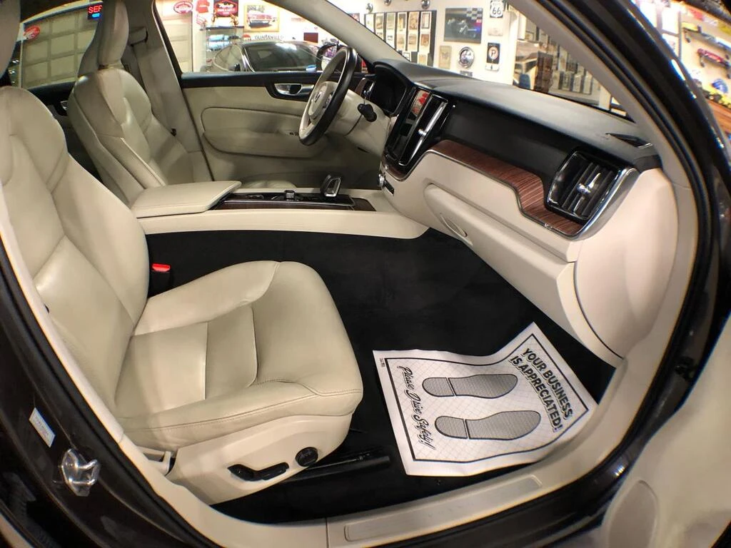 Volvo XC60 MOMENTUM B6 AWD LEATHER PAN | Mobile.bg � ����������� 16