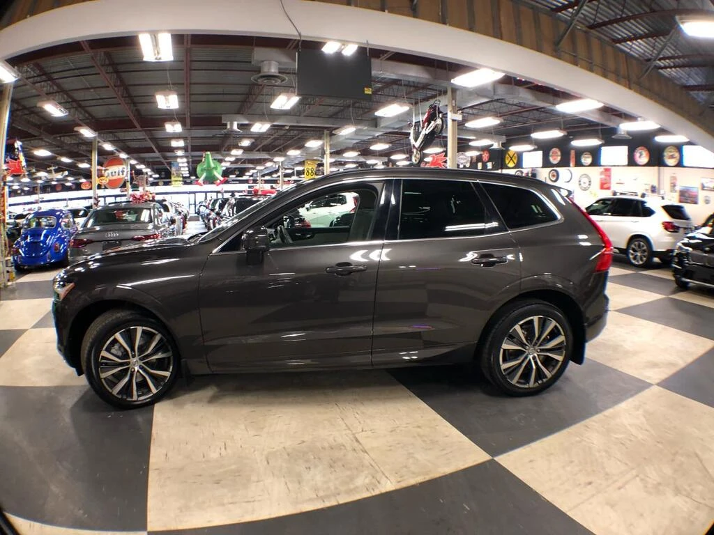 Volvo XC60 MOMENTUM B6 AWD LEATHER PAN - изображение 4