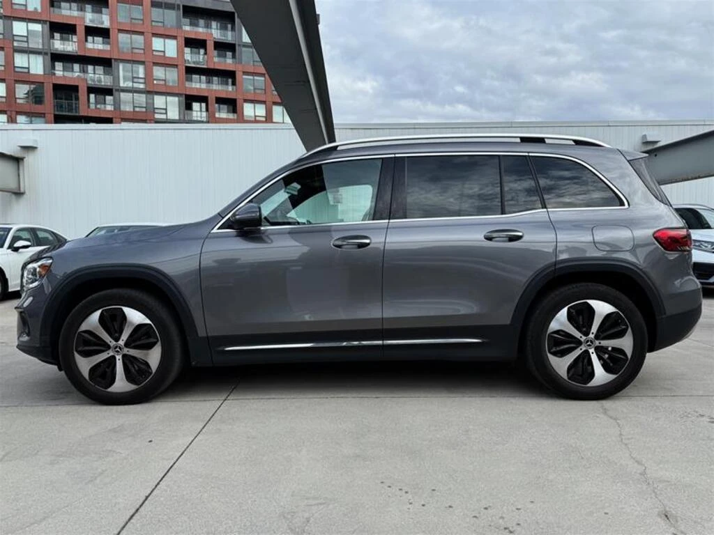 Mercedes-Benz GLB  4Matic* 360* PANO* MBUX* KEYLESS - изображение 5