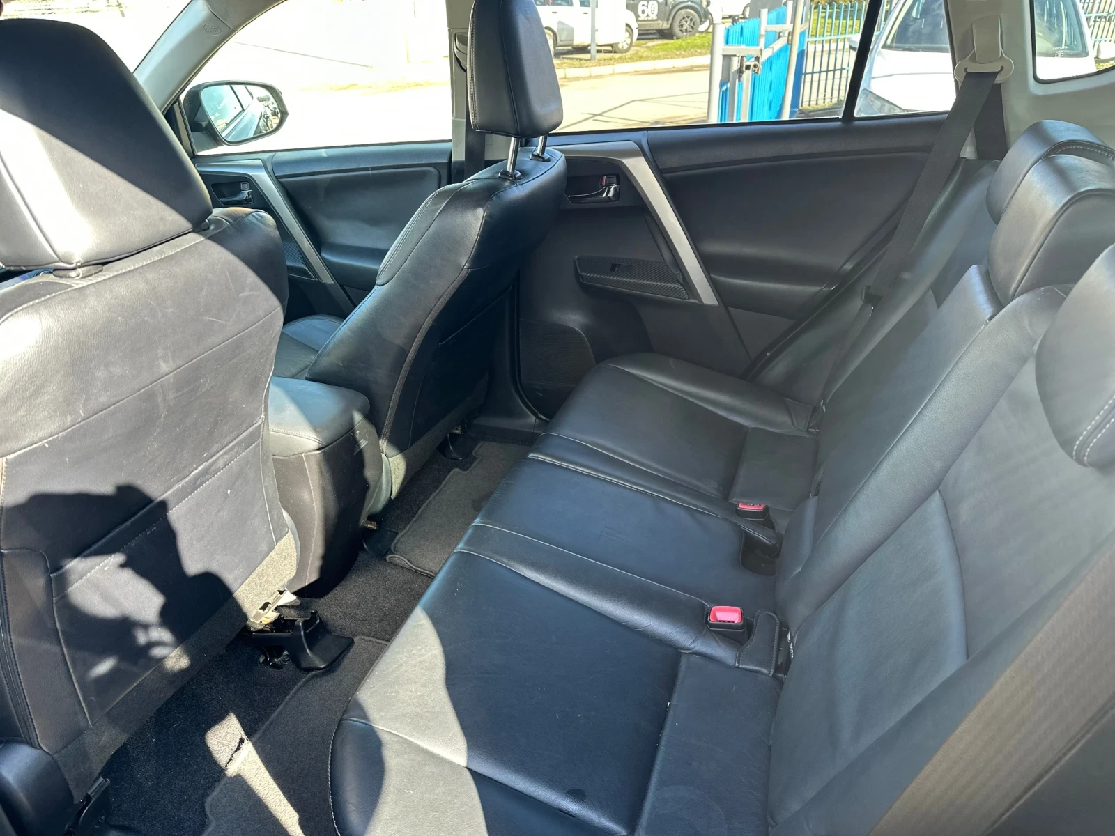 Toyota Rav4 4x4 | Mobile.bg � ����������� 14