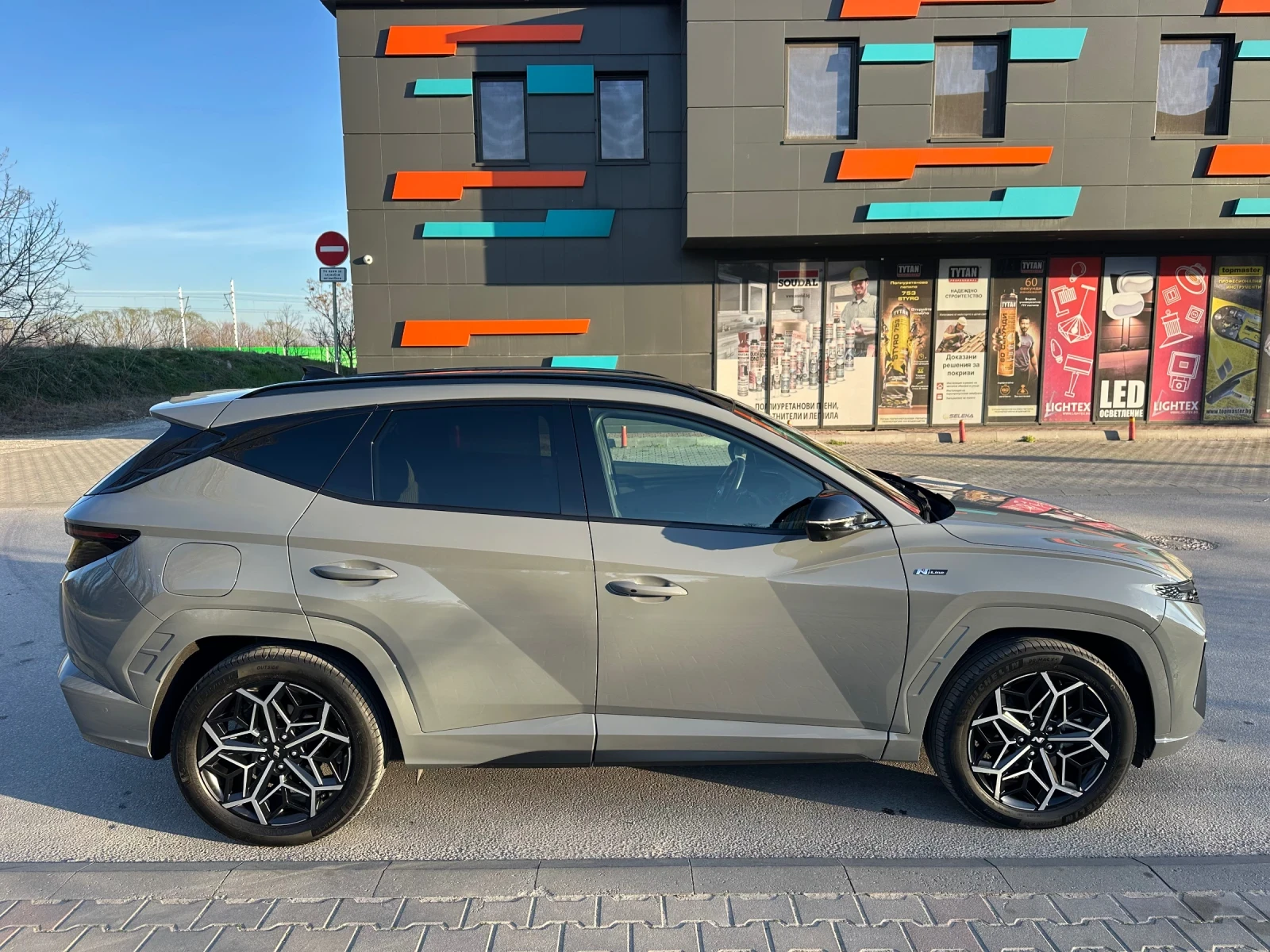 Hyundai Tucson Plug in hybrid N-line 4x4 Nardo Gray, снимка 9 - Автомобили и джипове - 54809301
