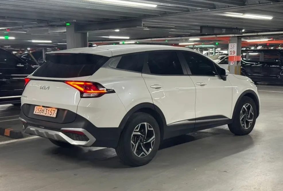 Kia Sportage, снимка 5 - Автомобили и джипове - 54837112