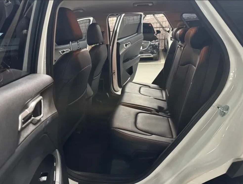 Kia Sportage, снимка 12 - Автомобили и джипове - 54837112