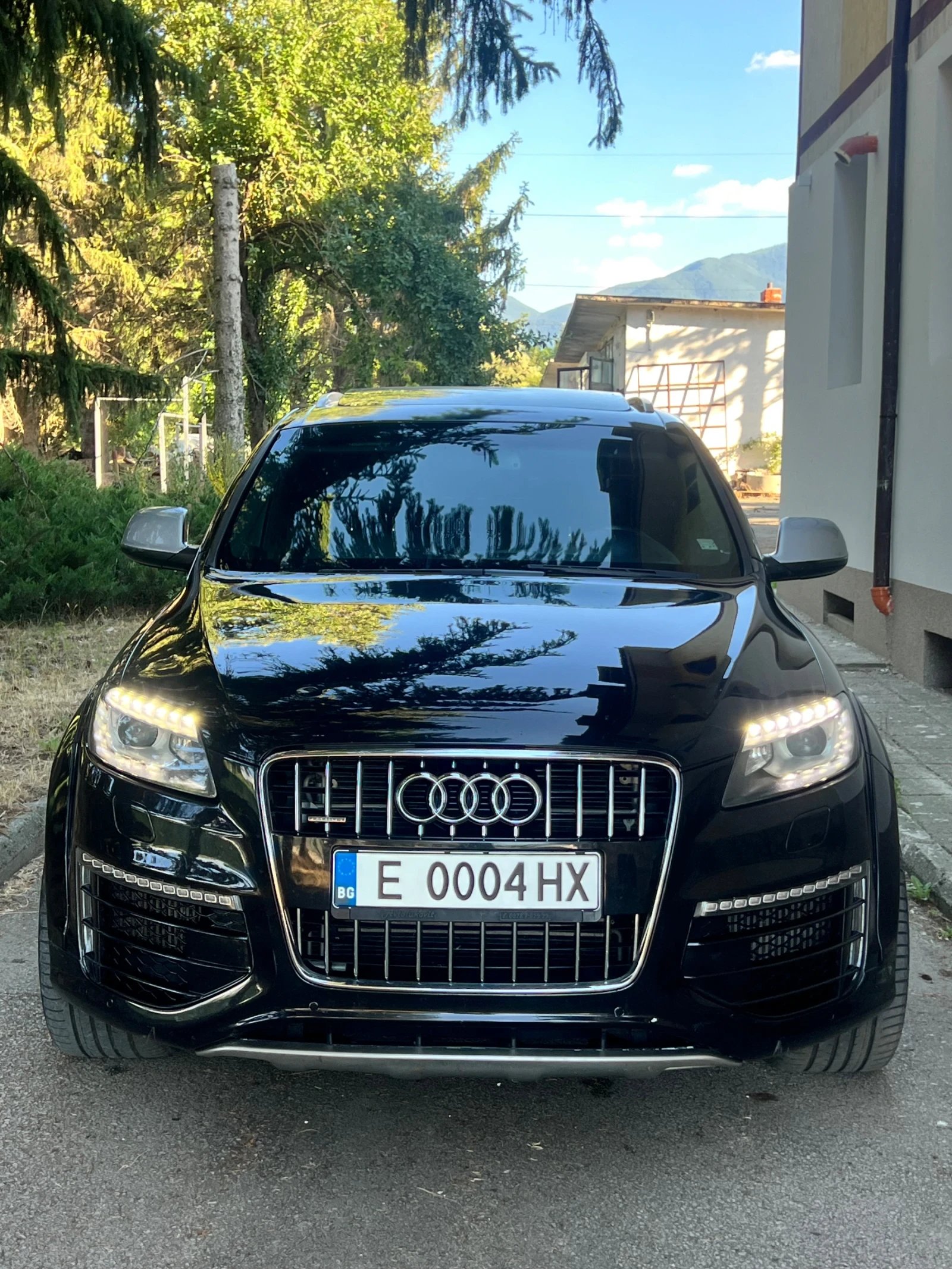 Audi Q7 W12 Facelift* Bose* Camera* SLine* TOP, снимка 2 - Автомобили и джипове - 55244531