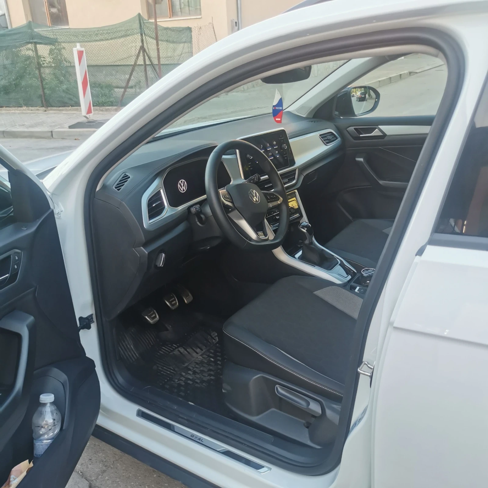 VW T-Roc GOAL, снимка 17 - Автомобили и джипове - 55891646
