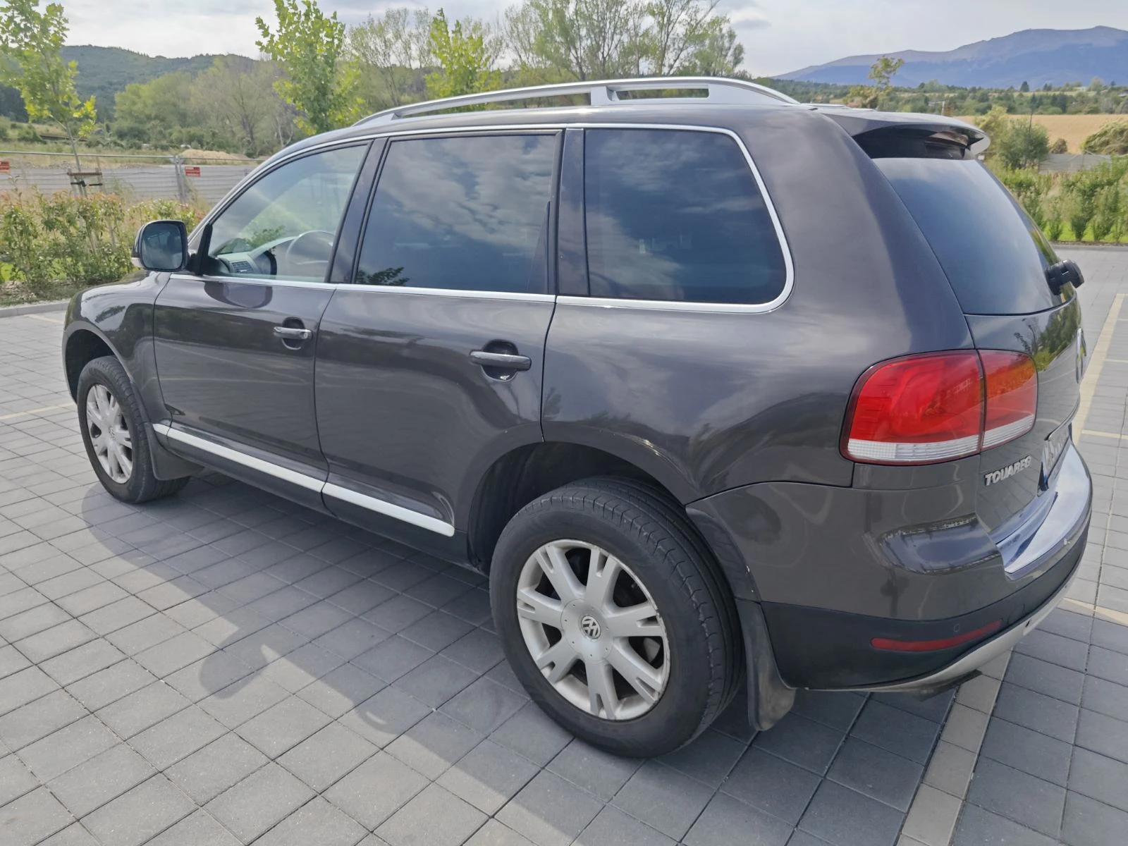 VW Touareg, снимка 6 - Автомобили и джипове - 55976757