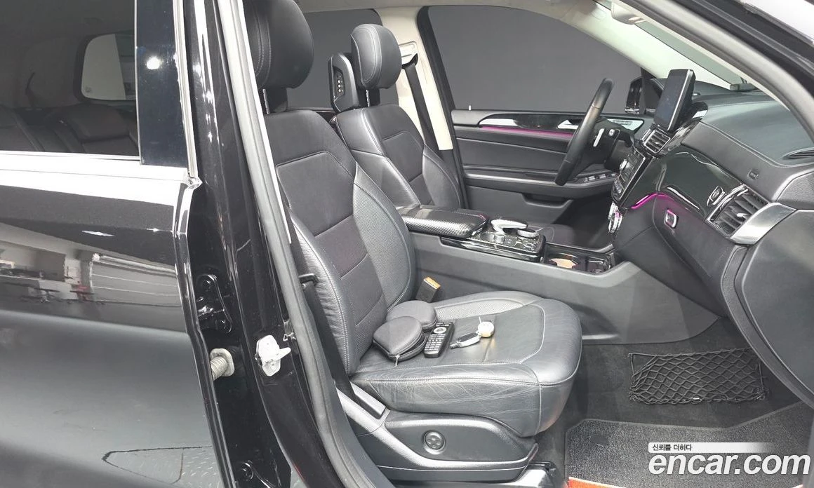 Mercedes-Benz GLS GLS350 d 4MATIC, снимка 16 - Автомобили и джипове - 56122328