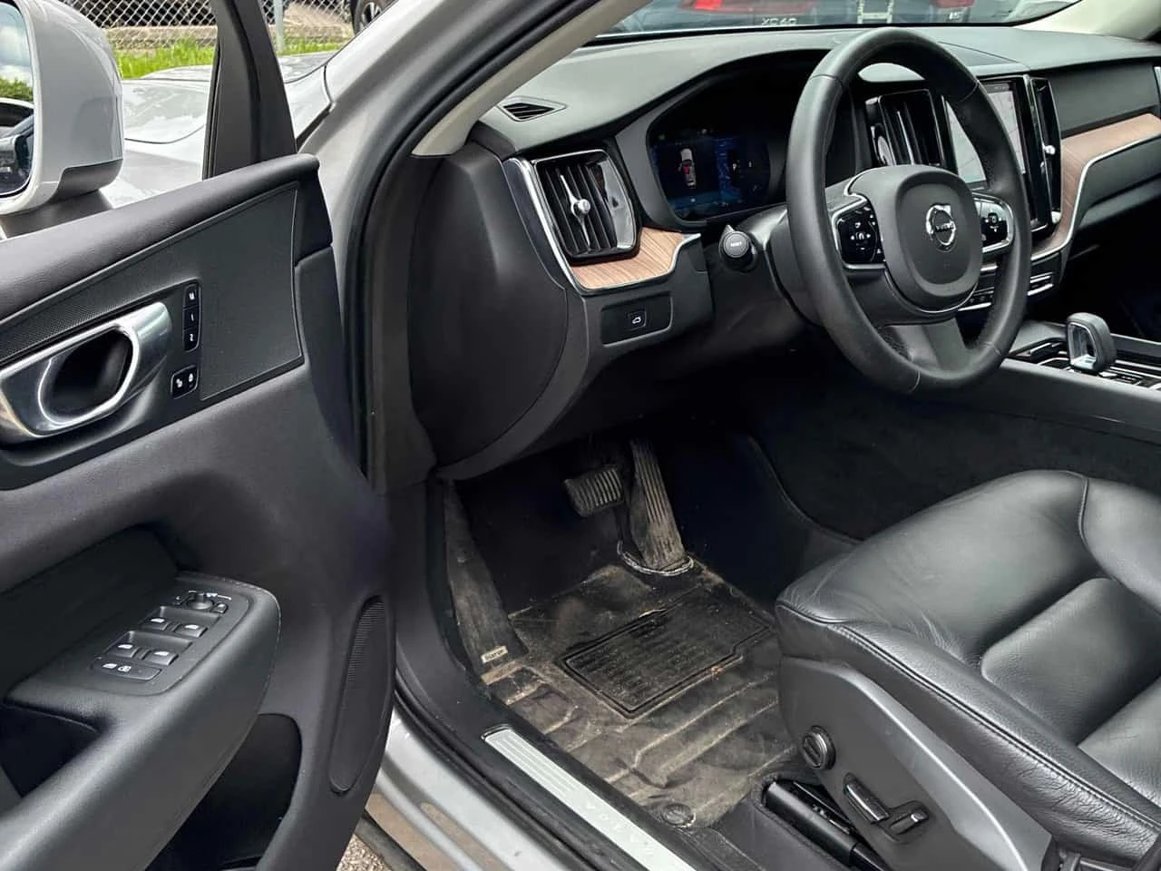 Volvo XC60 * Plus Bright Theme * CARFAX * ��� ������������ �� | Mobile.bg � ����������� 5