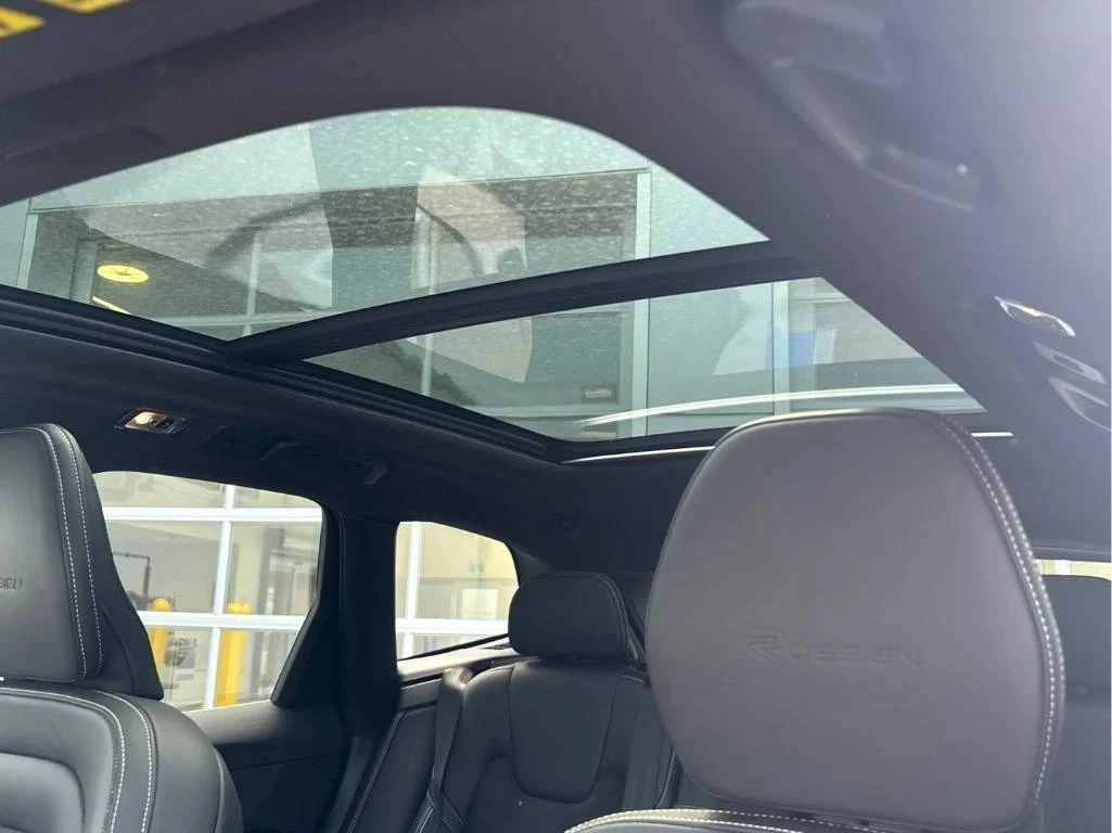 Volvo XC60, снимка 13 - Автомобили и джипове - 56685693