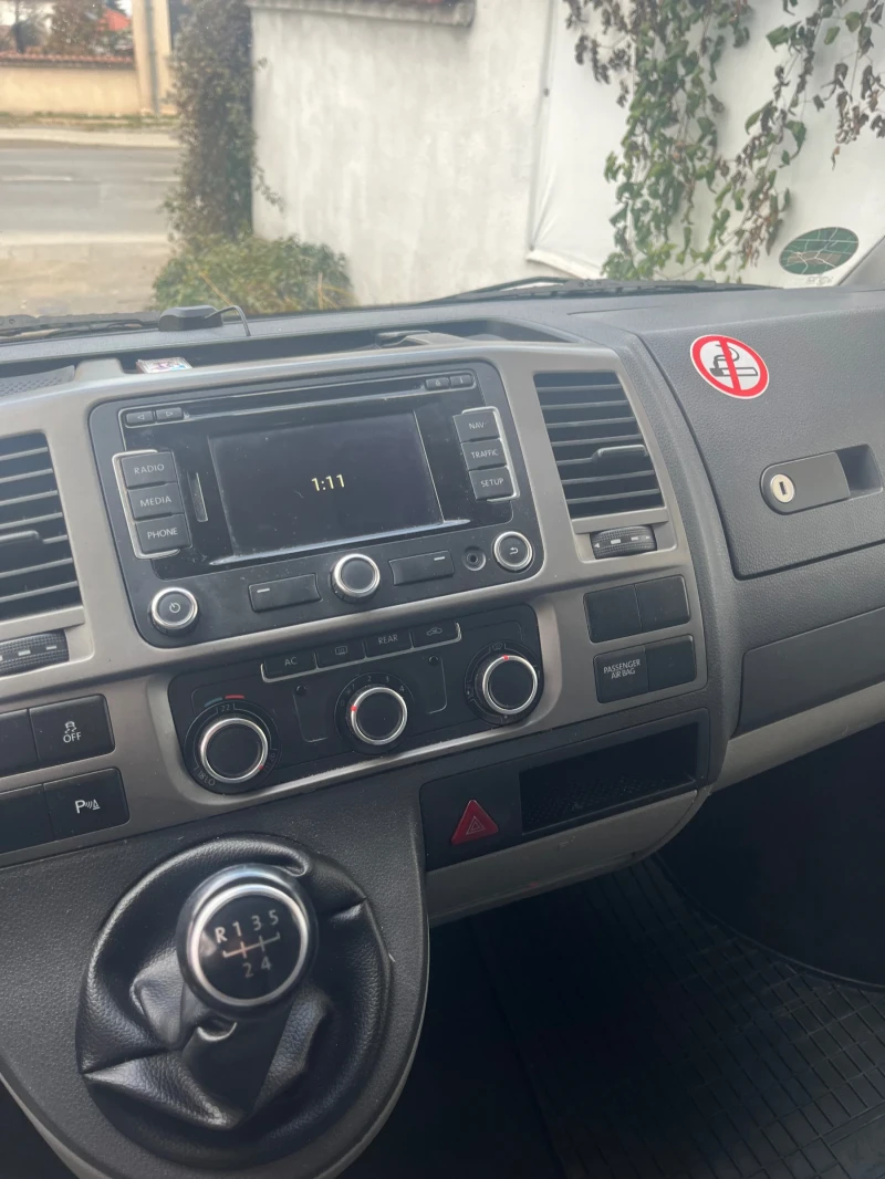 VW T5, снимка 2 - Бусове и автобуси - 48630749