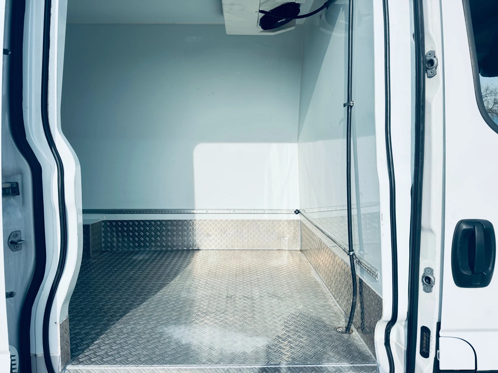 Iveco Daily 35S16V ХЛАДИЛЕН Нов внос Швейцария ТОП СЪСТОЯНИЕ  - изображение 10
