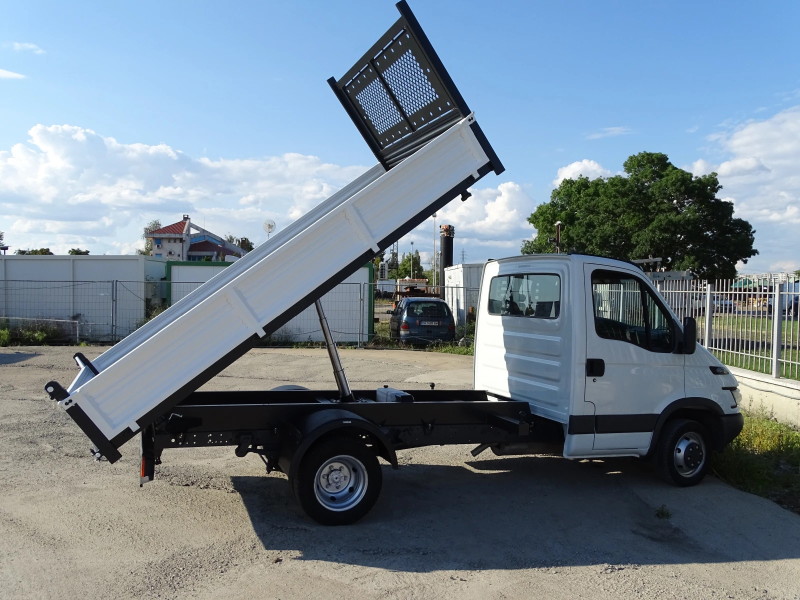 Iveco 35c17 3.0HPI  ТОВАРЕН ОТСЕК  Д- 3.50  Ш-2.01 В 0.40, снимка 5 - Бусове и автобуси - 55688922
