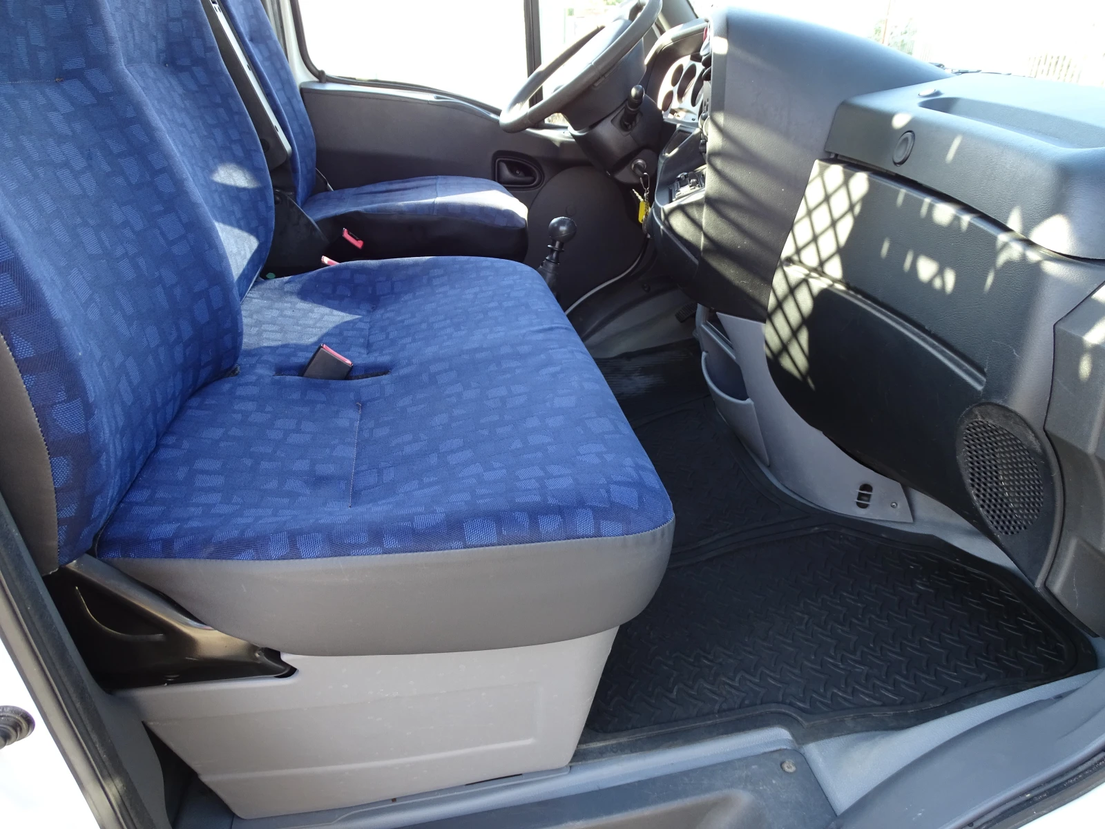 Iveco 35c17 3.0HPI  ТОВАРЕН ОТСЕК  Д- 3.50  Ш-2.01 В 0.40, снимка 9 - Бусове и автобуси - 55688922