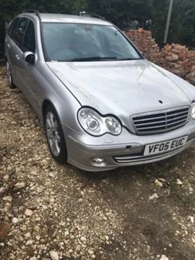 Mercedes-Benz C 220 комби фейс,ксенон,теглич,, снимка 2