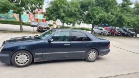 Mercedes-Benz E 220, снимка 2