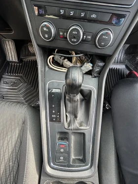 Seat Leon 1.5 TGI//DSG - 9970 € / 19499.63 лв. - 92605200 8