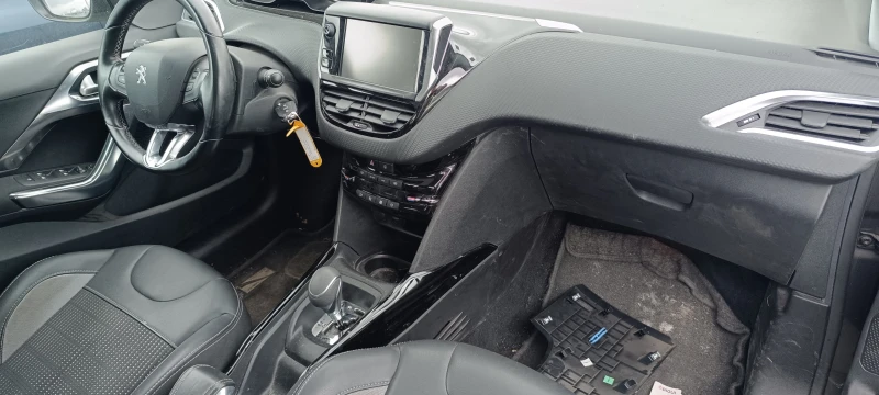 Peugeot 2008 1.2 THP, снимка 3 - Автомобили и джипове - 48320223