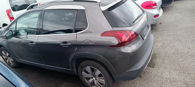 Peugeot 2008 1.2 THP, снимка 13 - Автомобили и джипове - 48320223