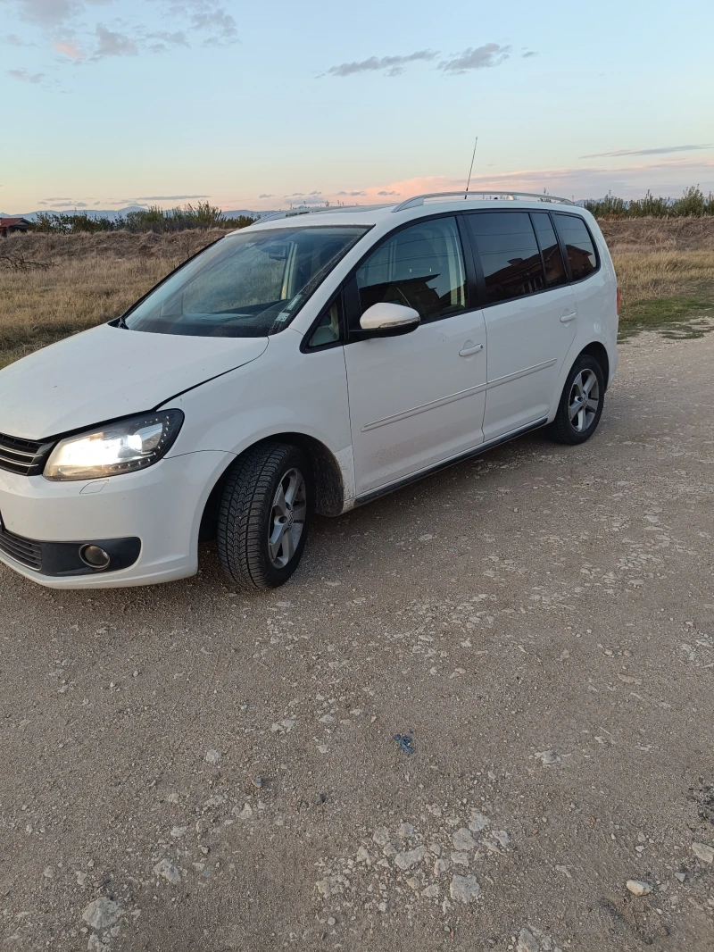 VW Touran, снимка 12 - Автомобили и джипове - 47525508